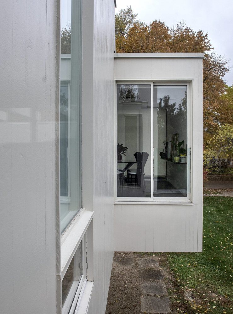 SS Urbana modernist house4